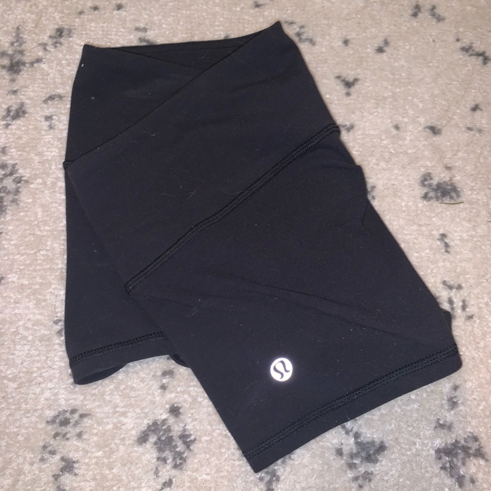 Lululemon spandex shorts